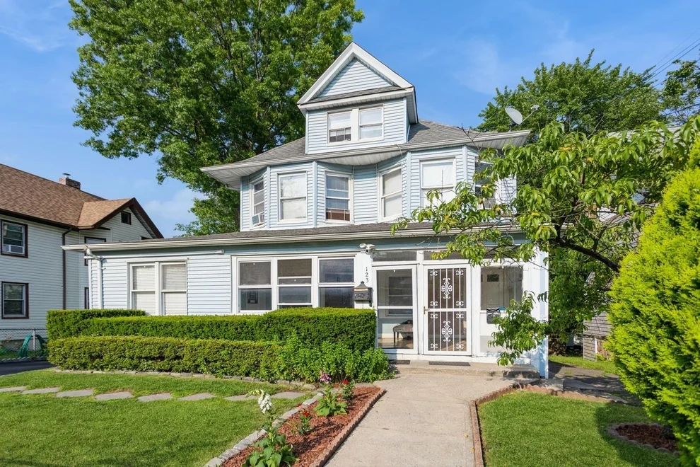 Unit for sale at 123 Clinton Avenue, New Rochelle, NY 10801