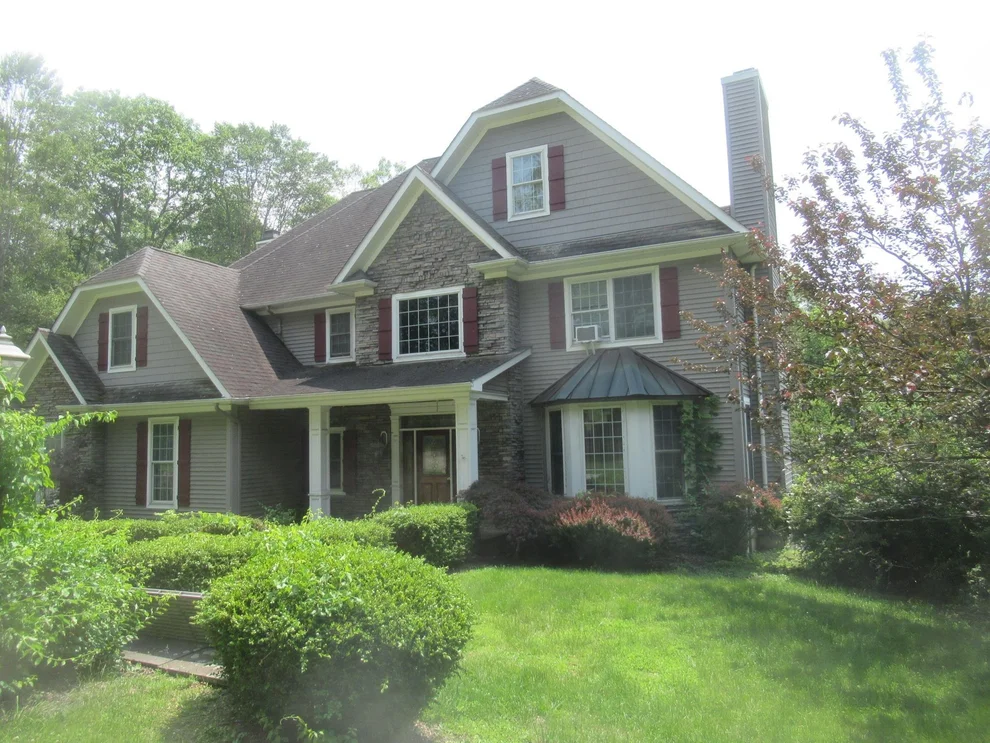Unit for sale at 326 N Fostertown Road, Newburgh (Town), NY 12550