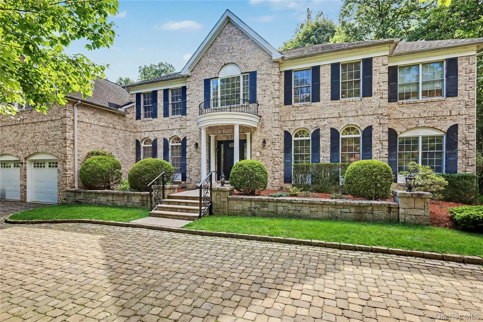 Unit for sale at 11 Faith Lane, Greenburgh, NY 10502