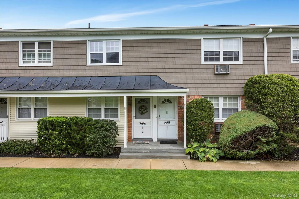 Unit for sale at 4425 Wilshire, Islip, NY 11769