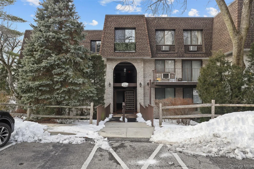 Unit for sale at 504 Kemeys Cove Road, Ossining, NY 10562