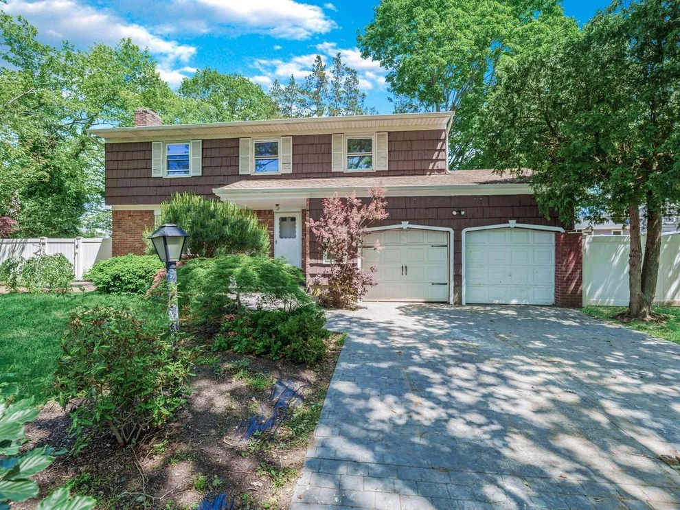Unit for sale at 26 Saxon Street, Huntington, NY 11747