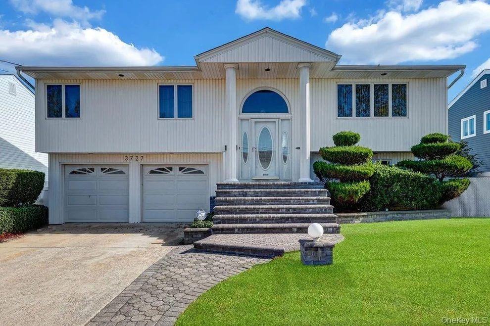 Unit for sale at 3727 Oceanside Road E, Hempstead, NY 11572