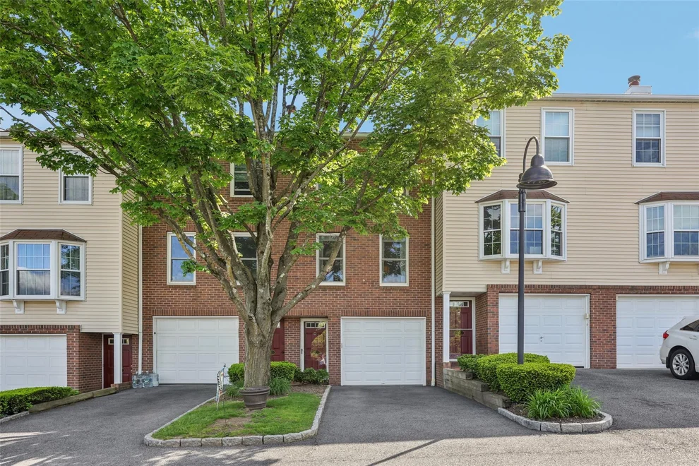 Unit for sale at 7 Washington Mews, Rye Town, NY 10573