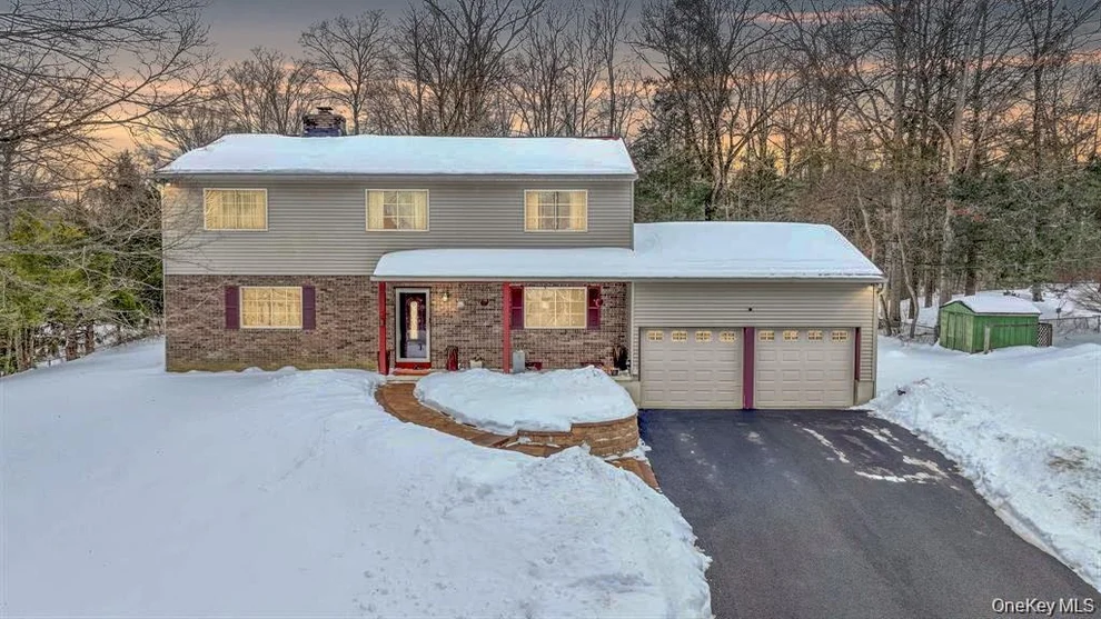 Unit for sale at 12 Nob Hill Road, Poughkeepsie (Town), NY 12603