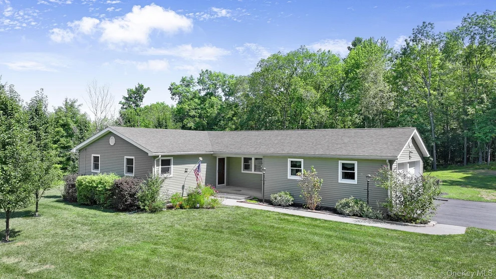 Unit for sale at 152 Delmar Hill Road, Wawayanda, NY 10973