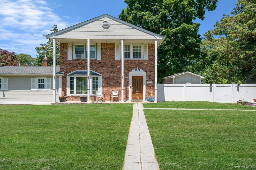 Unit for sale at 5 Fox Road, Brookhaven, NY 11953