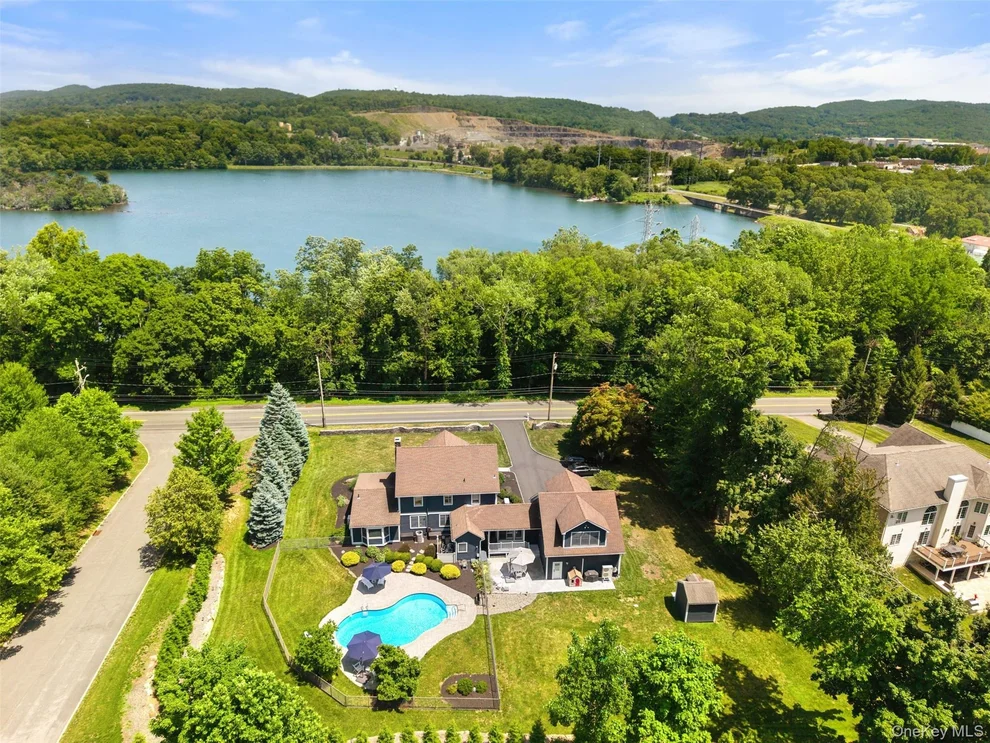 Unit for sale at 211 Strawtown Road, Clarkstown, NY 10994