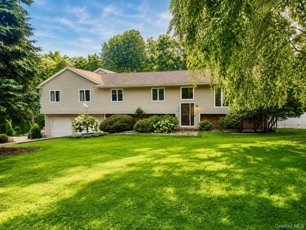 Unit for sale at 204 Cherry Hill Road, Carmel, NY 10512