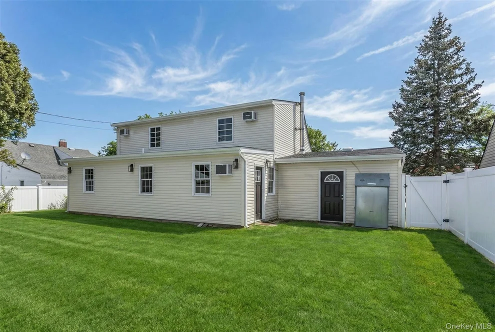 Unit for sale at 25 Turn Lane, Hempstead, NY 11756