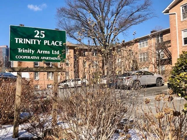 Unit for sale at 25 Trinity Place, New Rochelle, NY 10805