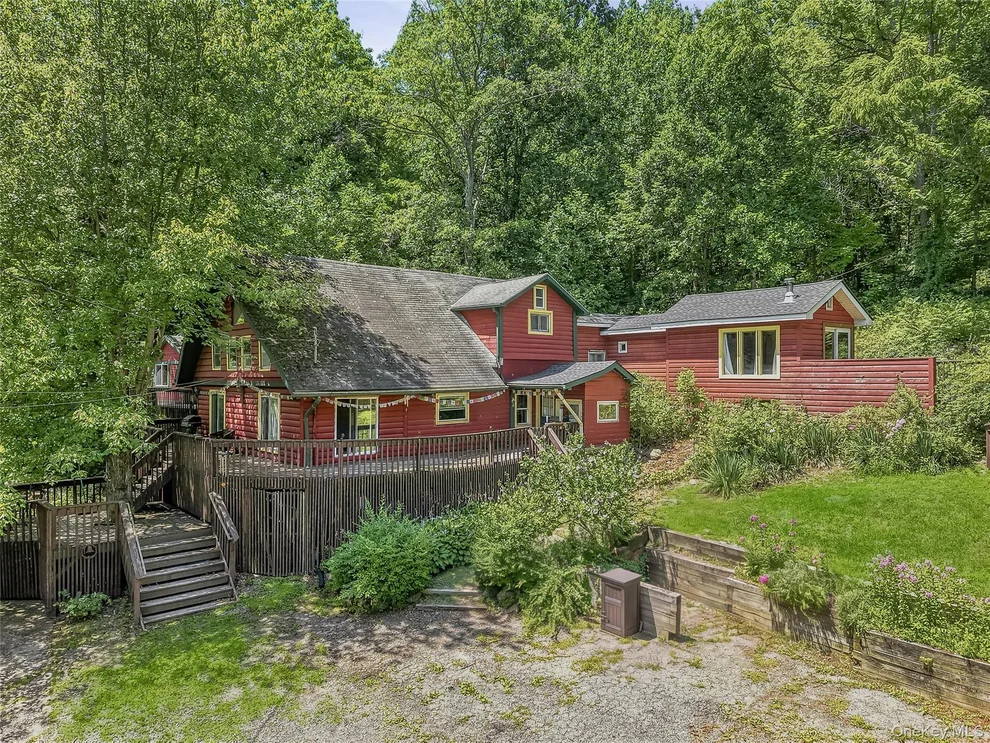 Unit for sale at 14 Smith Hill Road, Minisink, NY 10958