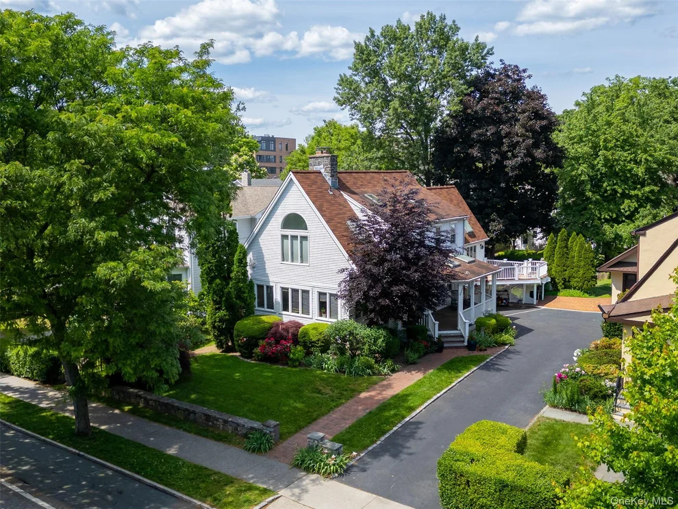 Unit for sale at 217 Larchmont Avenue, Mamaroneck, NY 10538