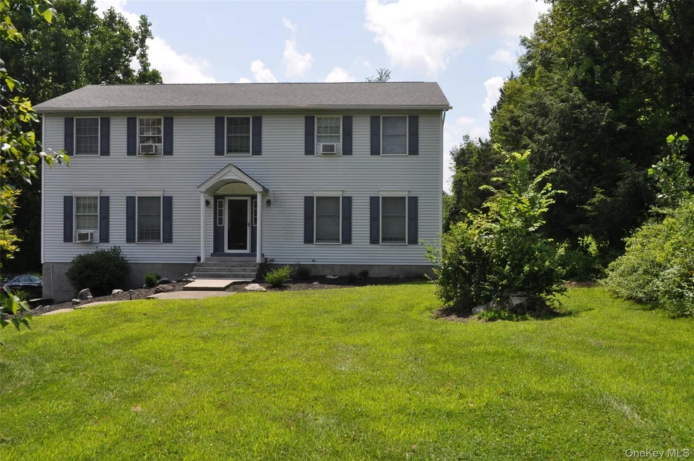 Unit for sale at 53 Leo Lane, Beekman, NY 12570