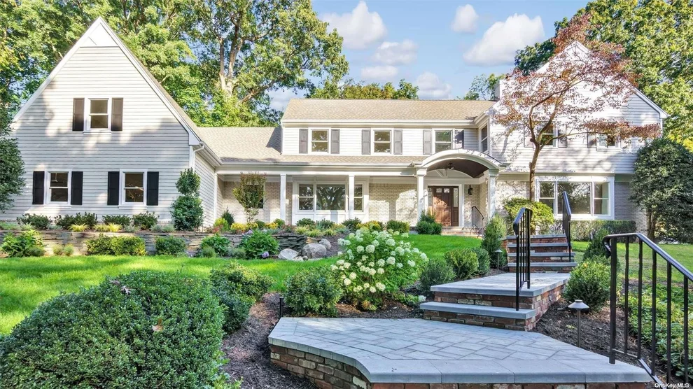 Unit for sale at 77 Linden Lane, Oyster Bay, NY 11545
