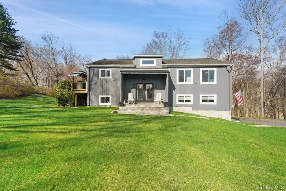 Unit for sale at 11 Bonny Drive, Somers, NY 10589