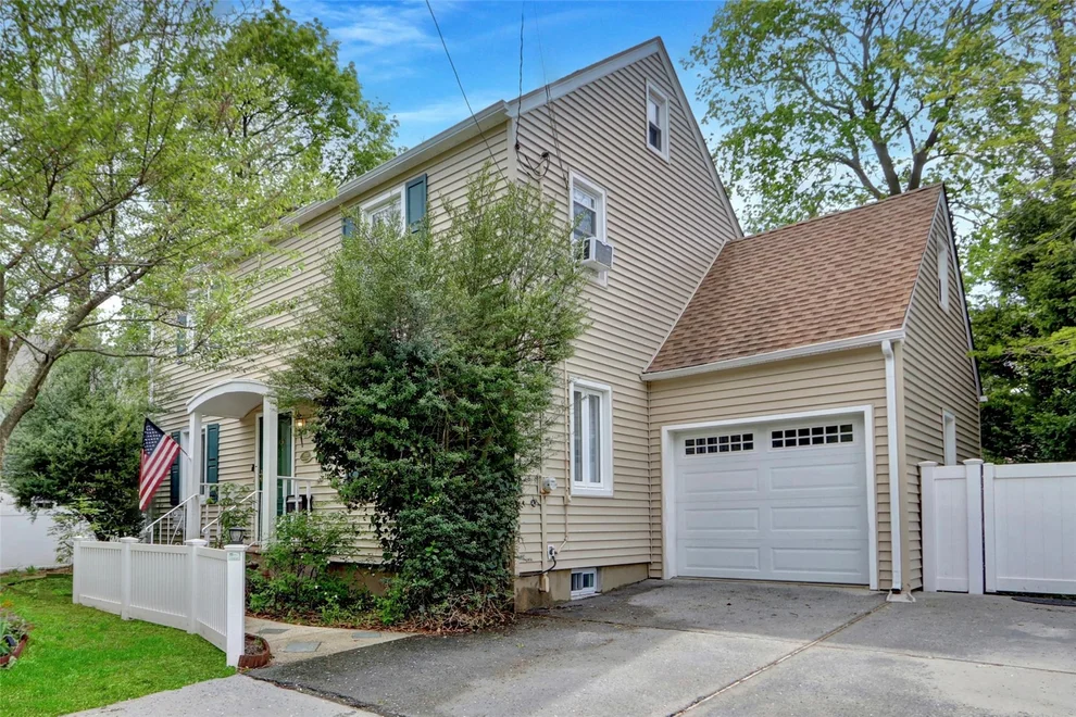 Unit for sale at 255 Ocean Avenue, Hempstead, NY 11565