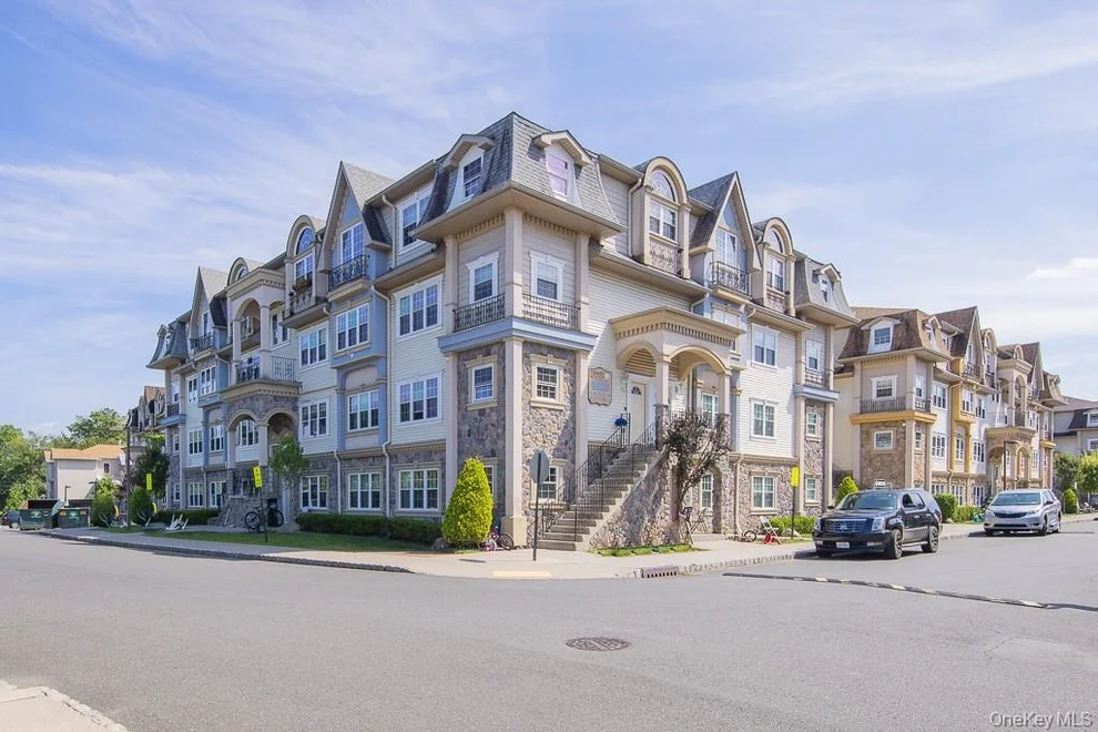 Unit for sale at 7 Elm Street, Ramapo, NY 10977