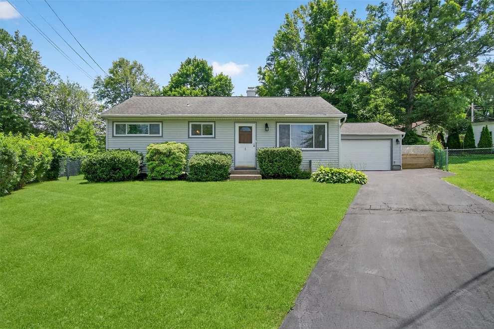 Unit for sale at 6 Peter Scott Drive, Cornwall, NY 12518