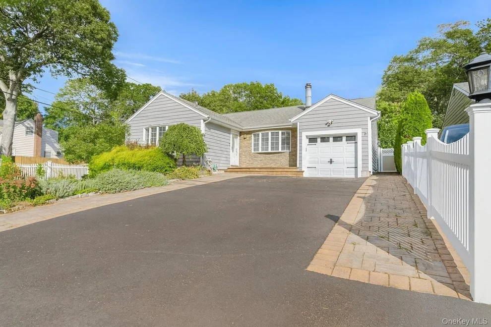 Unit for sale at 178 Melville Road, Huntington, NY 11746