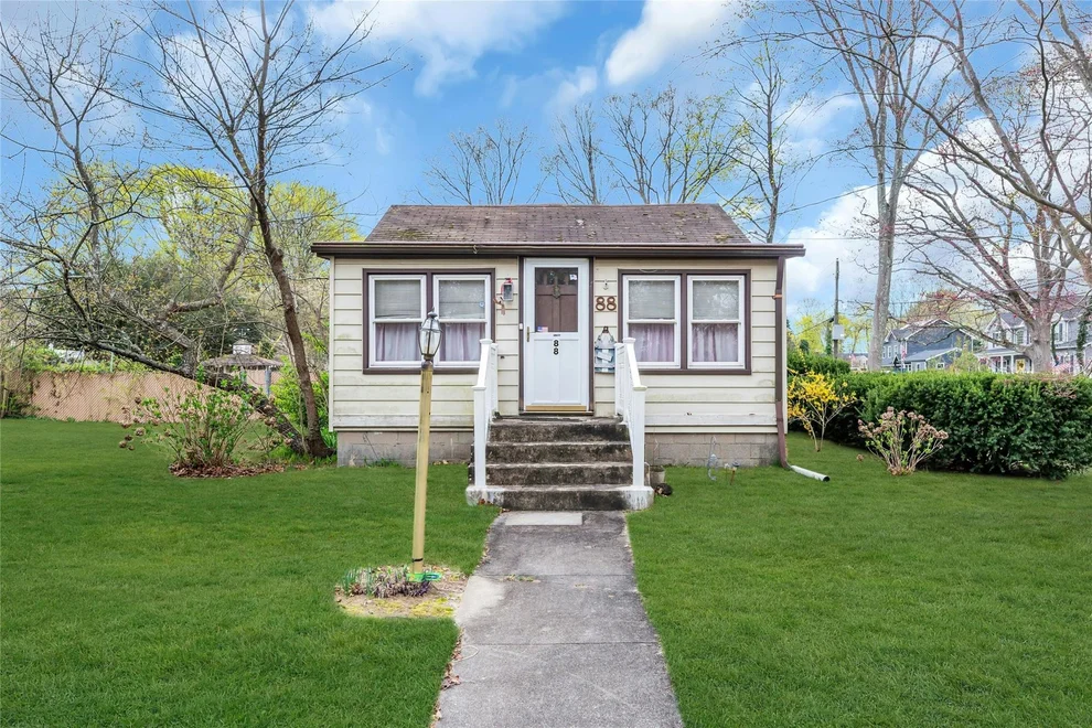 Unit for sale at 88 Washburn Street, Brookhaven, NY 11755