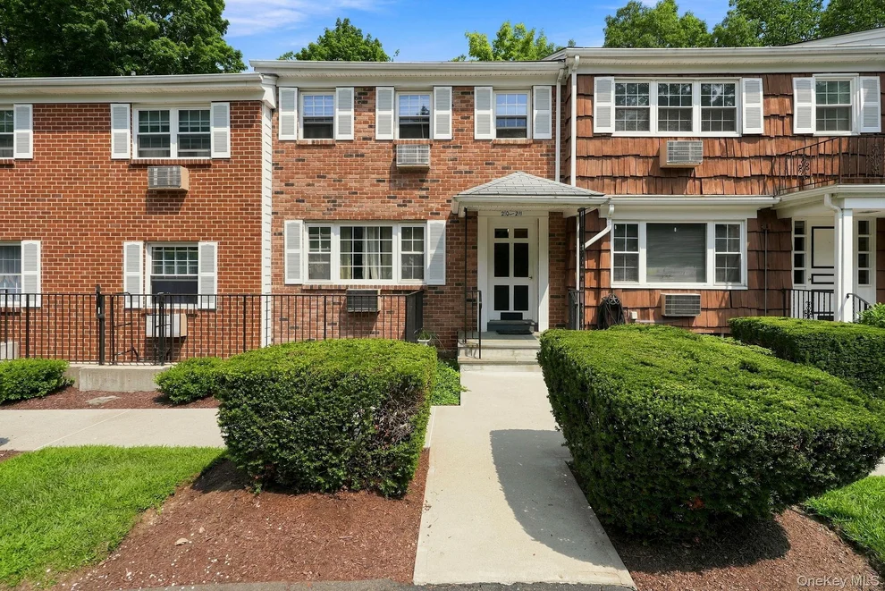Unit for sale at 210 Woodland Hills Road, Greenburgh, NY 10603