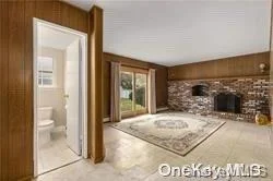 Unit for sale at 2 Ascot Ct, Huntington, NY 11746