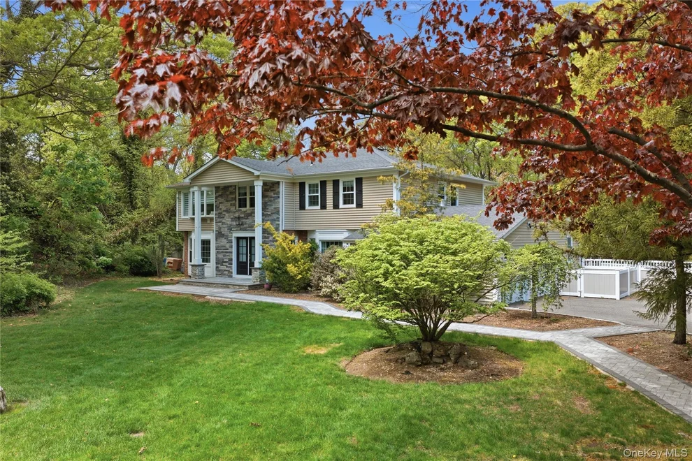 Unit for sale at 10 Stony Run Court, Huntington, NY 11746