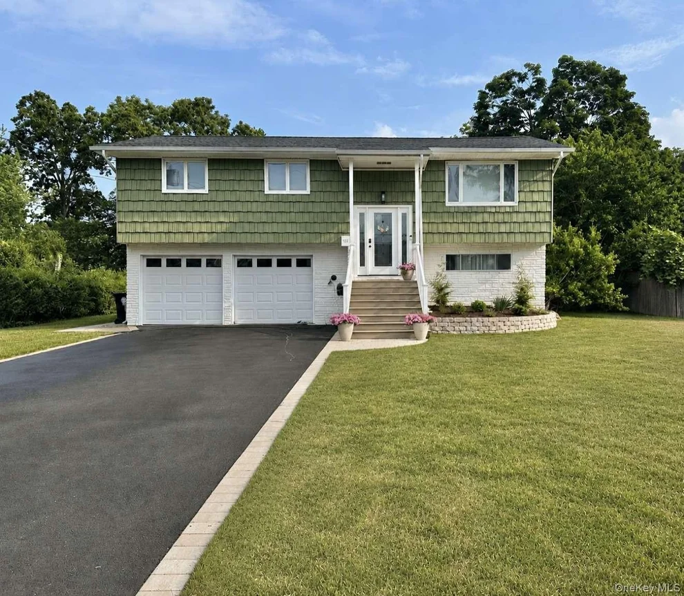 Unit for sale at 122 Jordan Street, Islip, NY 11706