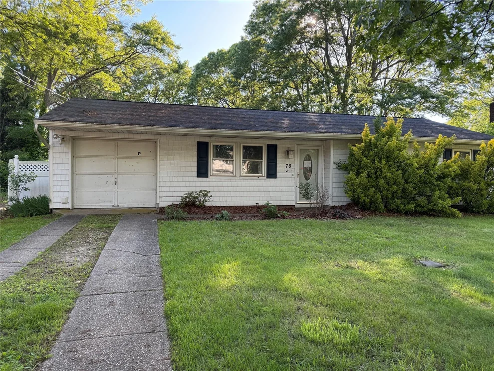 Unit for sale at 78 Juniper Avenue, Islip, NY 11779