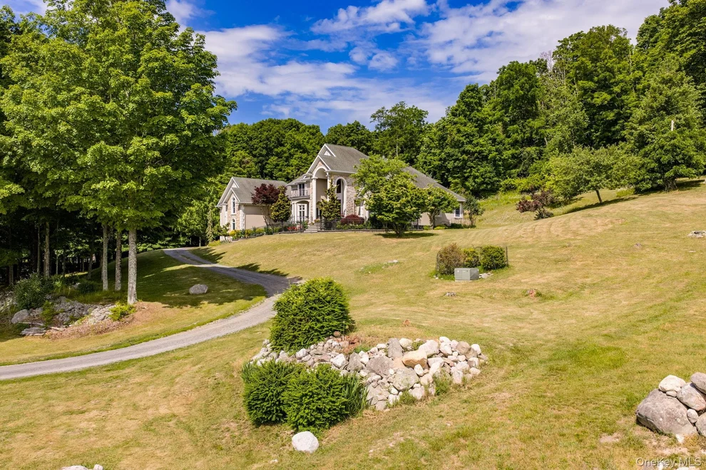 Unit for sale at 5 Rachel Court, Mamakating, NY 12721