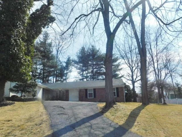 Unit for sale at 10 old english way, Poughkeepsie (Town), NY 12590