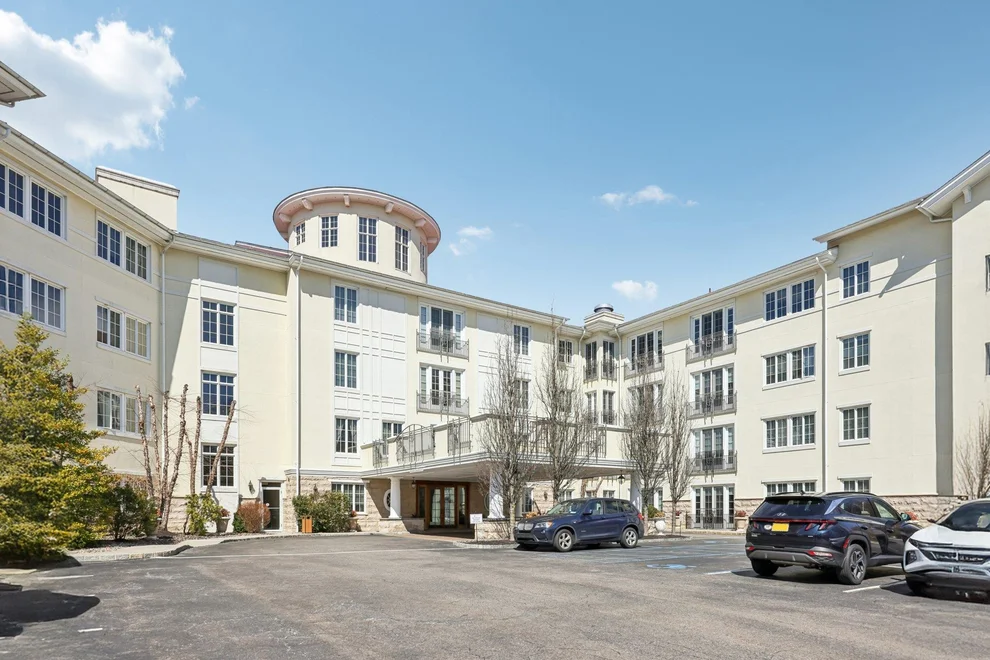 Unit for sale at 431 Trump Park, Yorktown, NY 10588