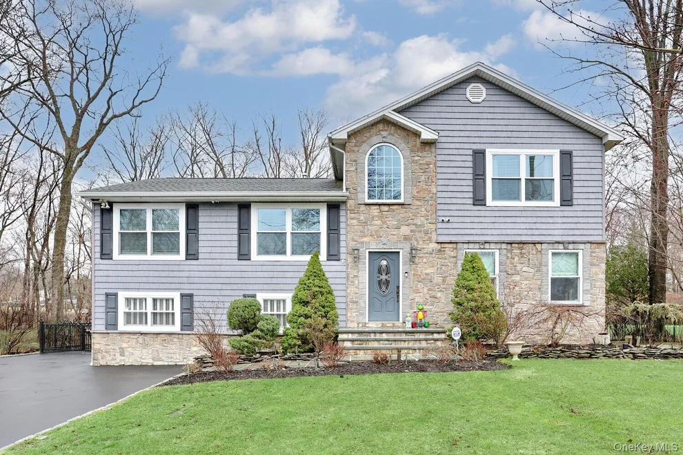 Unit for sale at 99 Campbell Avenue, Orangetown, NY 10983