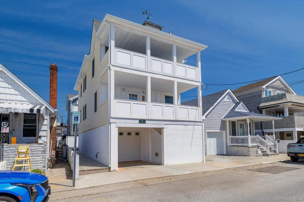 Unit for sale at 78 Oswego Avenue, Hempstead, NY 11561