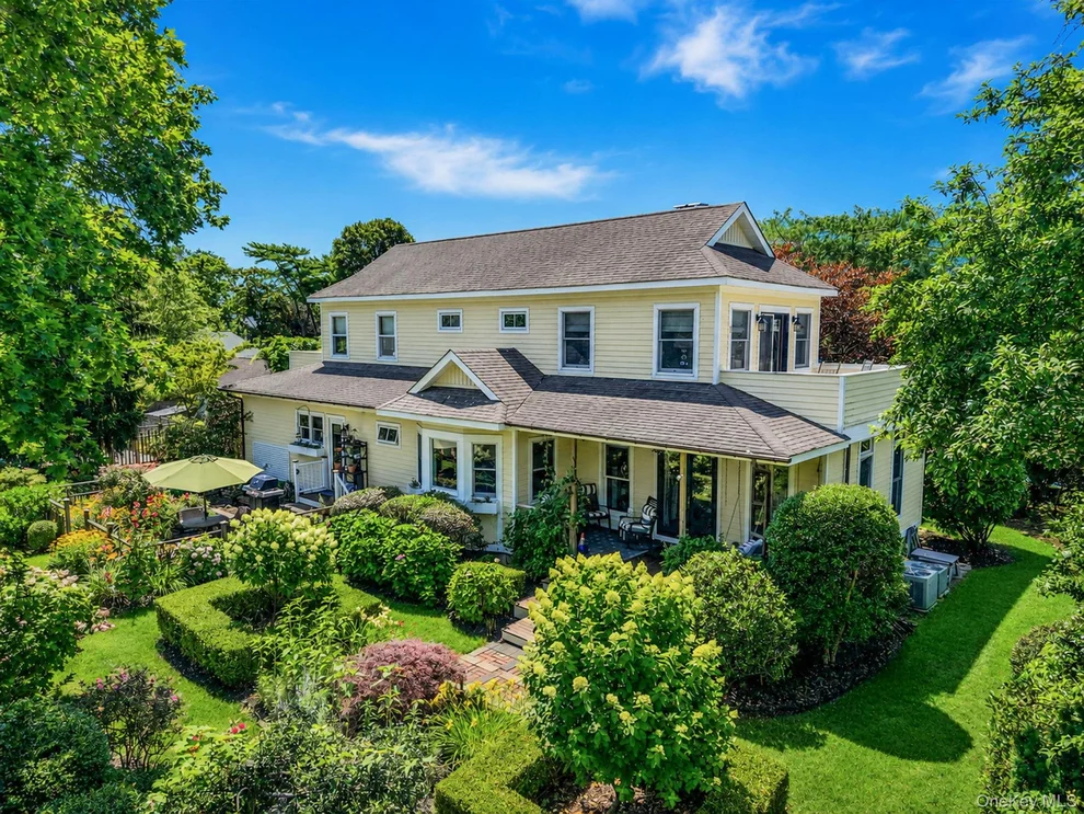 Unit for sale at 8 Jackson Avenue, Southampton, NY 11942