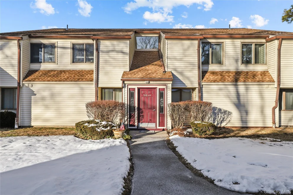 Unit for sale at 50 Jefferson Oval, Yorktown, NY 10598