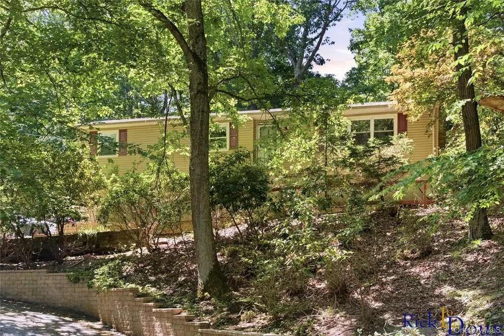 Unit for sale at 223 Old Post Road, Brookhaven, NY 11777