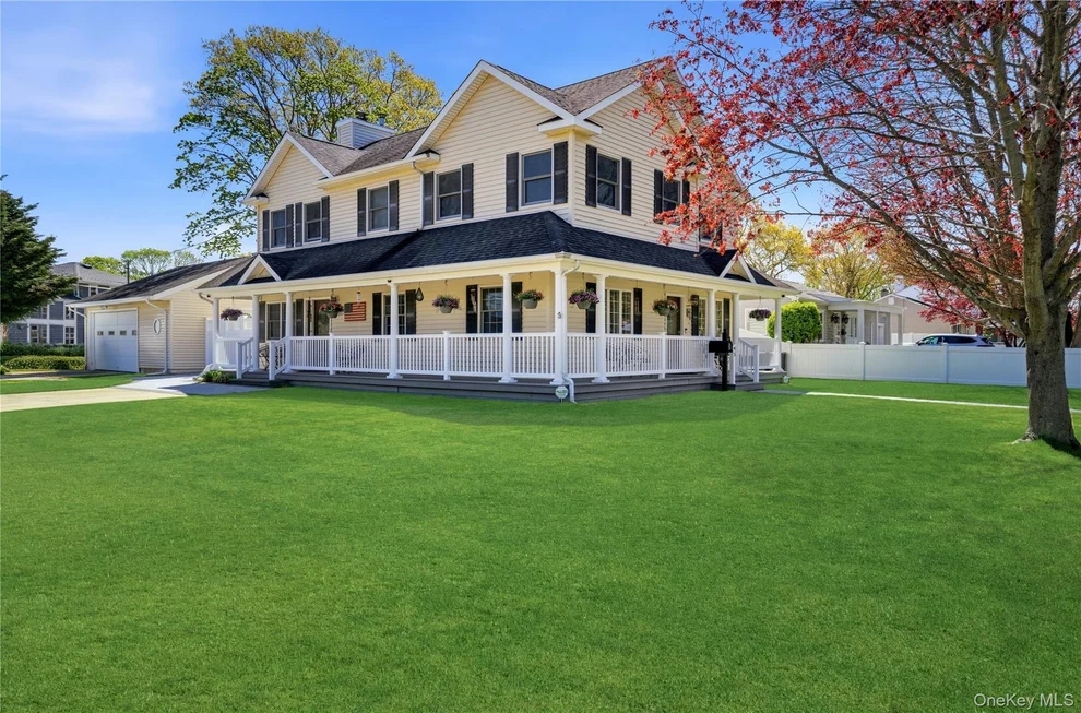 Unit for sale at 93 Meroke Lane, Islip, NY 11730