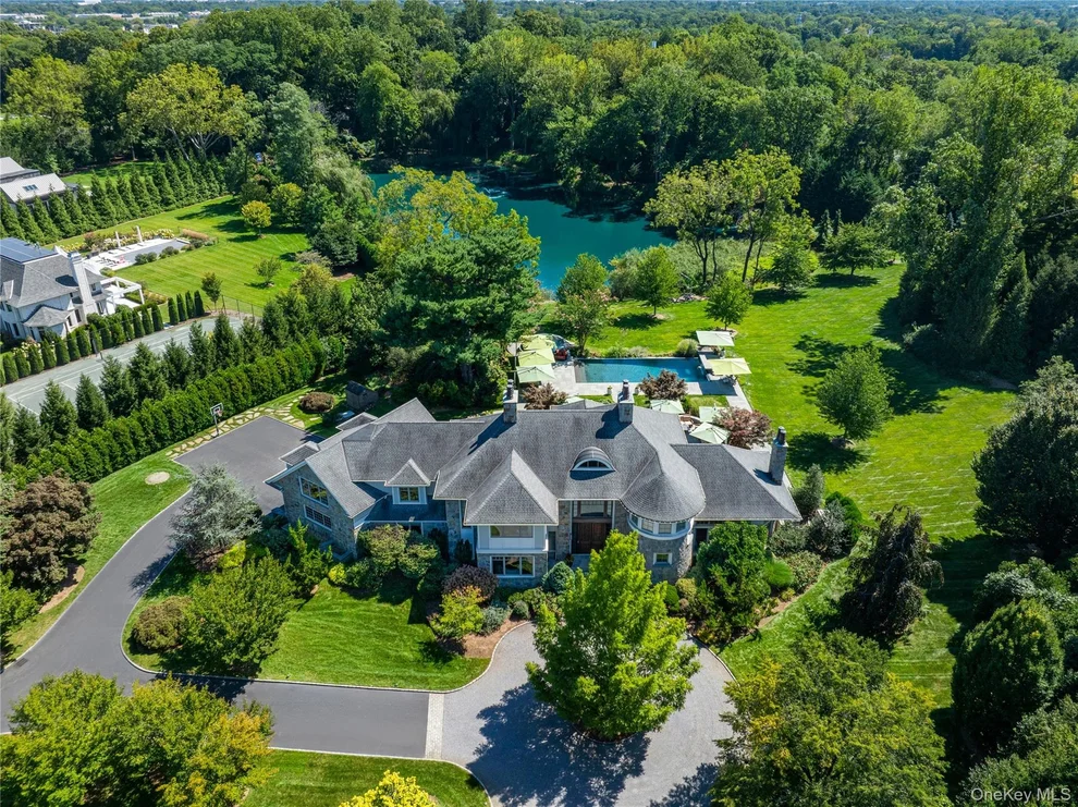 Unit for sale at 1 Hidden Pond Drive, Oyster Bay, NY 11568
