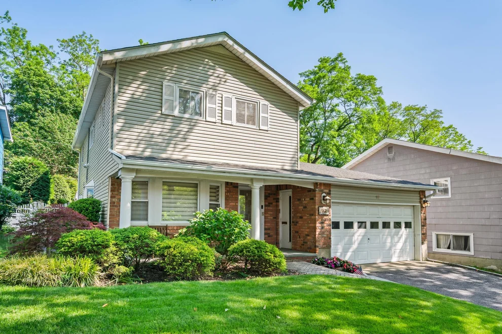 Unit for sale at 92 Radcliff Avenue, North Hempstead, NY 11050