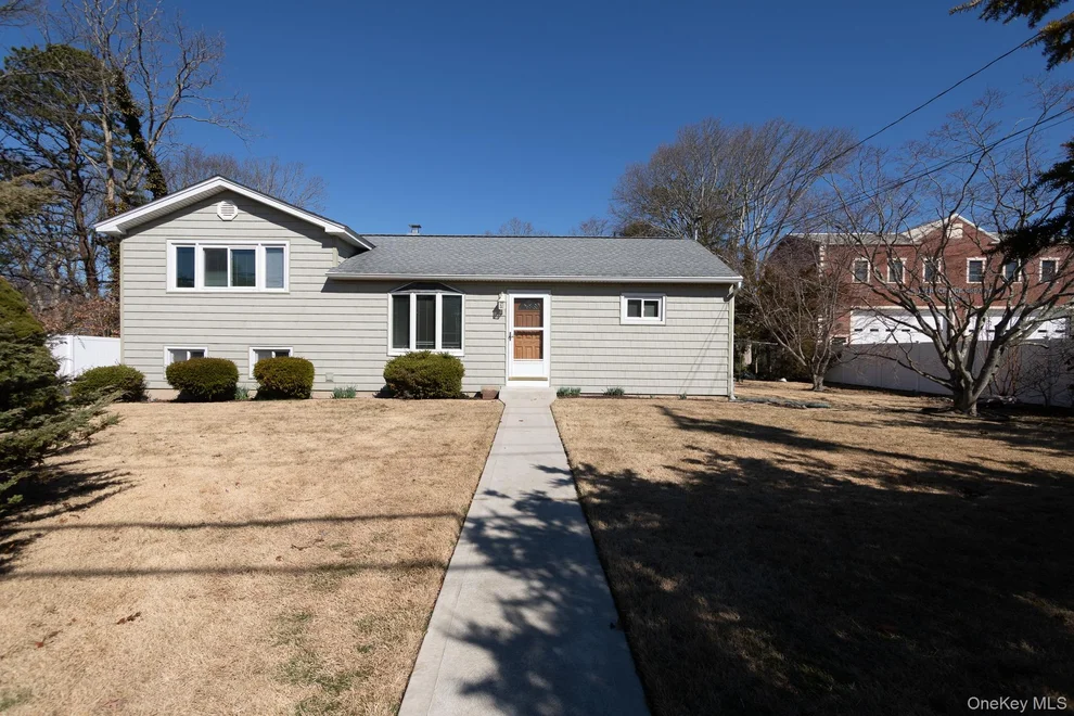 Unit for sale at 341 Manhattan Boulevard, Islip, NY 11752