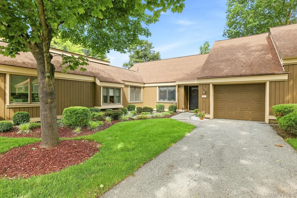 Unit for sale at 590 Heritage Hills, Somers, NY 10589
