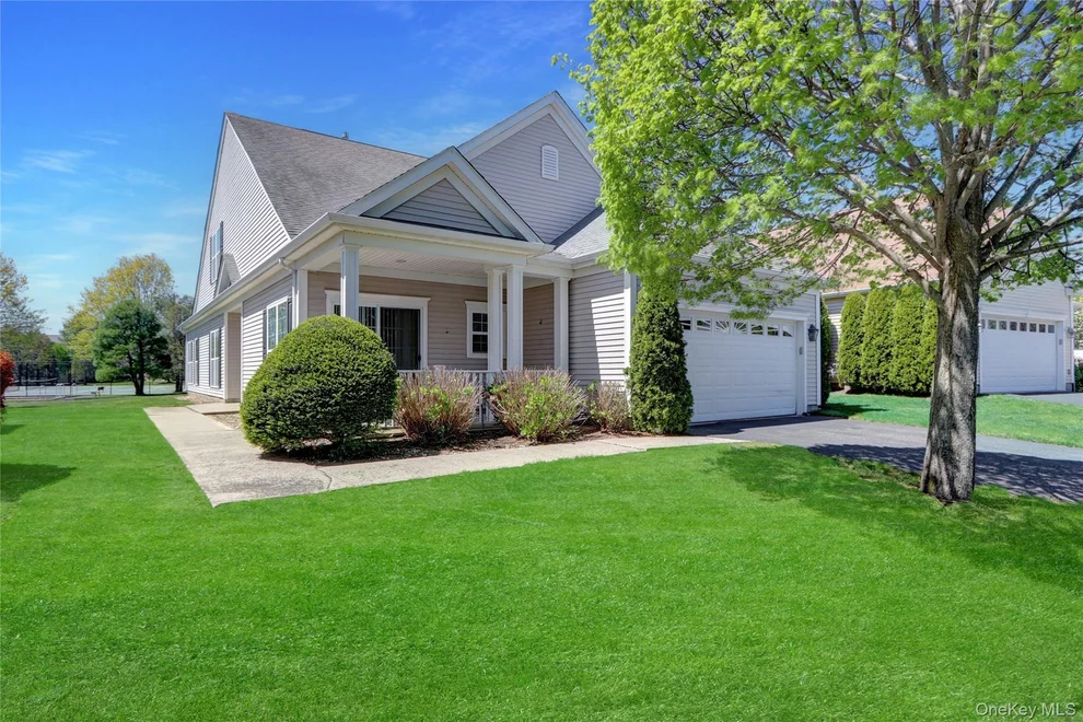 Unit for sale at 4 Oakhurst Court, Brookhaven, NY 11766
