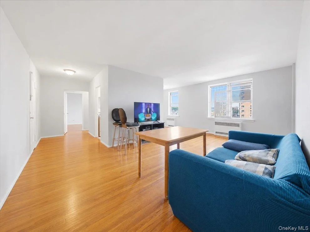 Unit for sale at 2630 Kingsbridge Terrace, New York, NY 10463