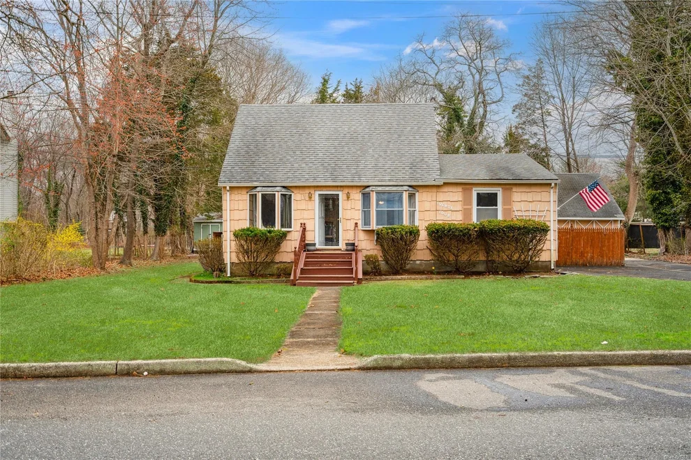 Unit for sale at 24 South Avenue, Smithtown, NY 11787