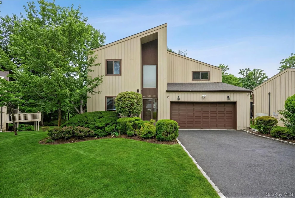 Unit for sale at 8 Talcott Road, Rye Town, NY 10573