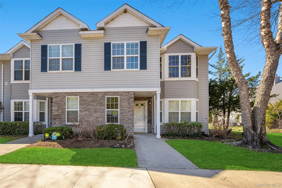 Unit for sale at 108 Maya Circle, Islip, NY 11722