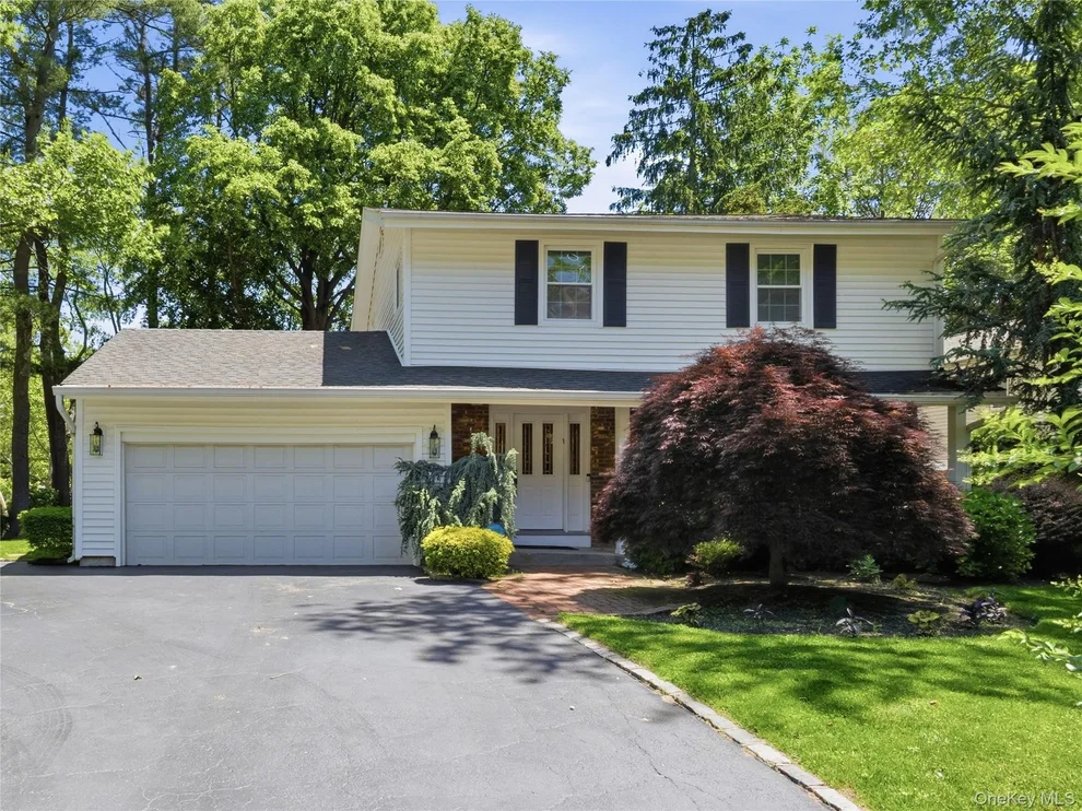 Unit for sale at 161 Cow Neck Road, North Hempstead, NY 11050