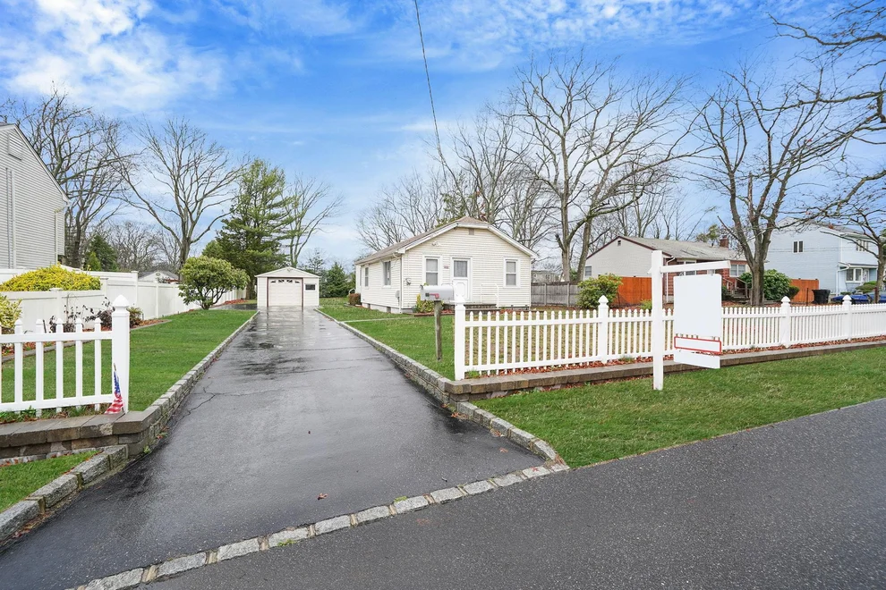Unit for sale at 622 Sandra Avenue, Islip, NY 11795